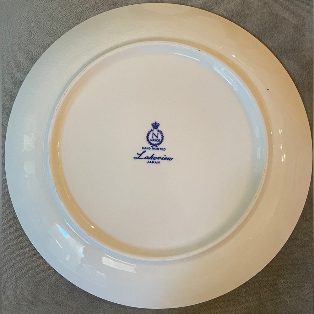 Vintage Nasco hand-painted ceramic plate, “Lakeview”, Japan, 9.25” diameter - Picture 3 of 4